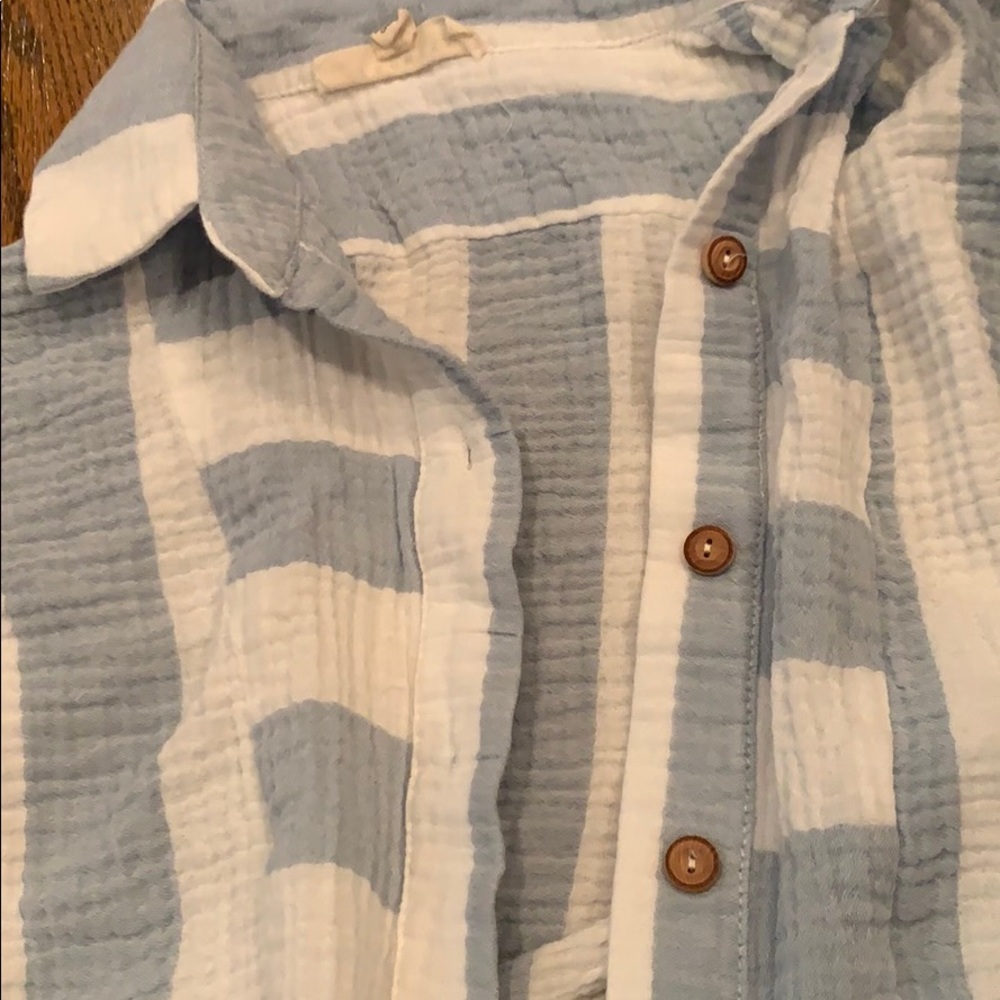 Soft Baby blue and white tie up blouse - Picture 2 of 3